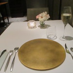 ランベリー ナオト キシモト 南青山 - セッティング