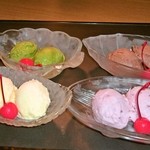 5 types of Ice cream 500 yen to 600 yen