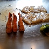 ステーキ池田 - ステーキ池田の海鮮、海老と舌平目。