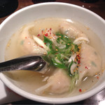 餃子家 龍 - あっさり塩味スープ餃子