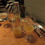 ラ・ボンヌターブル - 林檎のジュース 紅茶のブレンド