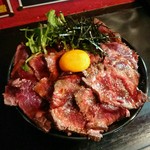 キャメル ダイナー - ローストビーフ丼