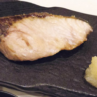 室町 三谷屋 - 【ランチ】 鰤の塩焼き　\1000