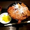 炭焼 豚丼 小豚家