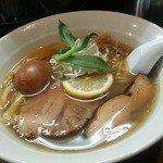 麺屋 菜花奈 - 燻製魚貝潮拉麺850円