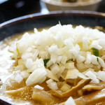 バス長ラーメン - 味噌ラーメン780円(大盛プラス100円)。