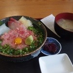 寿司吉 - ねぎとろ丼850円