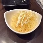 バッファロー - お通し(200円)