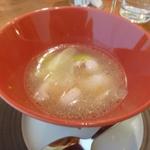 エスパイ クック コウベ - スープ：金目鯛と白ネギのスープ