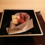 稲荷町髙はし - お通し 春筍と蛍烏賊