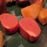 銀座 あまくさ 青山外苑 - カマンベールチーズ。
      
      粒が大きめの熊本「内田や」の明太子
      