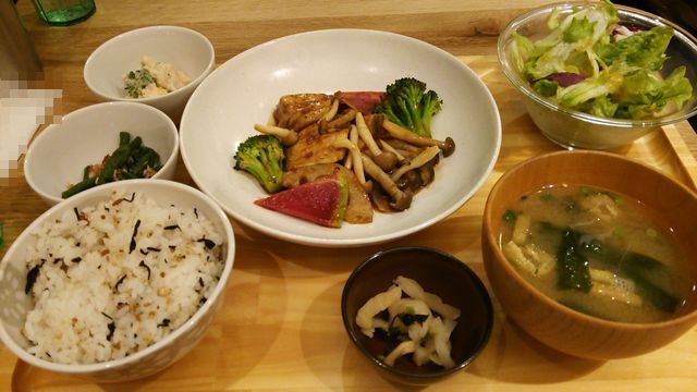 おぼん De ごはん ルミネ町田店 町田 定食 食堂 食べログ おぼん De ごはん ルミネ町田店 町田 定食 食堂 食べログ