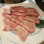 Yakiniku Shou Manen - 塩焼き：上牛タン。