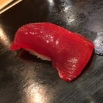 鮪 赤身漬け握り