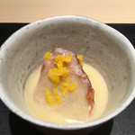 銀座 よし澤 - 煮物は海老芋と白味噌仕立ての摺り流し