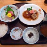 CIVIC スカイレストラン 椿山荘 - ブリ大根と刺身
