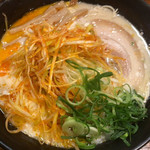 壱角家 - 博多赤ネギラーメン ¥800