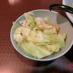 横浜家系ラーメン 府中家 - 味付けキャベツ(アップ)