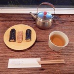 お茶とお菓子 横尾 - 