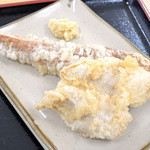 手打ちうどん ひさ枝 - とり天とちくわ天