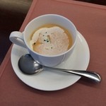 セットのスープ。