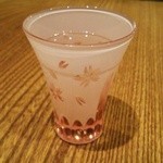 わたや - 日本酒は江戸切子で