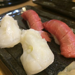 Sushi Tokoro Iwa O - 北海生タコ、中トロ