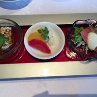 四川豆花飯荘 東京店 - 三種前菜盛り合わせ