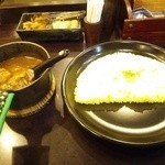 つぼやきカレー キートン - チキン煮込みカレー865円