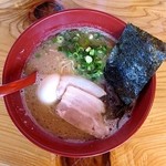 Yokaroumon - 博多豚骨ラーメン＋半熟煮玉子