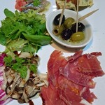 CORONA winebar＆dining - 前菜盛り合わせ