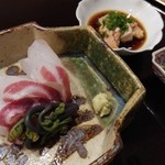 豪龍久保 - 鯛のお造りと肝ポン酢
      