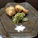 豪龍久保 - 虎河豚のから揚げ、蕗の薹の天ぷら