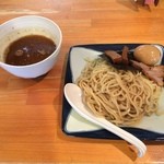 つけ麺 大盛り300ｇ/味付きたまご（880/100円）（880円）