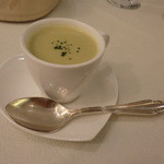 ル・ビストロ・資生堂 - スープ：キャベツのポタージュ