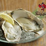 シズール シーフード ＆ グリル - 産地直送！宮城県産フレッシュオイスター (¥280)