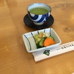 博多名代 吉塚うなぎ屋 - お新香付き