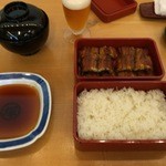 博多名代 吉塚うなぎ屋 - うな重（特） 3607円（内税）