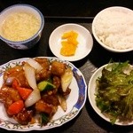 エックスハート - 酢豚定食
            ¥600円