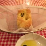 Arancino on Beachwalk - フォカッチャ柔らかよ♪