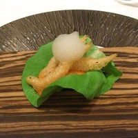 スリオラ - 白魚のフリット ロメスコソース