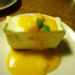 イルカッフェ - マンゴーのチーズケーキ☆