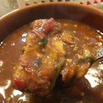 カレーブース とんがらし - 豚肉はとろーり柔らか