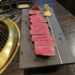 SATOブリアン - イチボ、トリュフ・マスタードと山葵で1