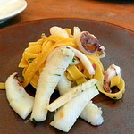 エスパイ クック コウベ - はやりイカのタッリアテッレ