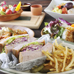 Kaka'ako Dining & Cafe 