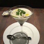 ル ボークープ - 新玉葱の冷製ポタージュ　フォアグラアイスのせ　2016-3