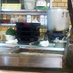 とんかつ おさむ - 厨房は丸見えです