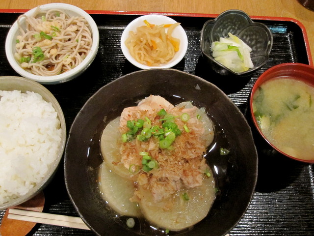 西宮北口駅近くのおすすめ和定食 By 日暮かごめ 天然魚と七輪焼き 隠れ居酒屋 雑魚や テンネンギョトシチリンヤキカクレイザカヤザコヤ 西宮北口 居酒屋 食べログ 西宮北口駅近くのおすすめ和定食 By 日暮かごめ 天然魚と七輪焼き 隠れ居酒屋 雑魚や テンネンギョトシチリンヤキカクレイザカヤザコヤ 西宮北口 居酒屋 食べログ
