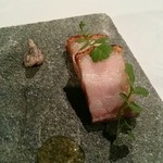 モトイ - 豚バラを広東の技法を用いて